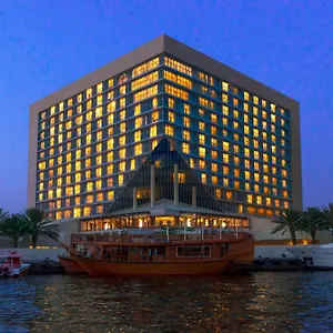 5* Hotel Sheraton Creek & Towers