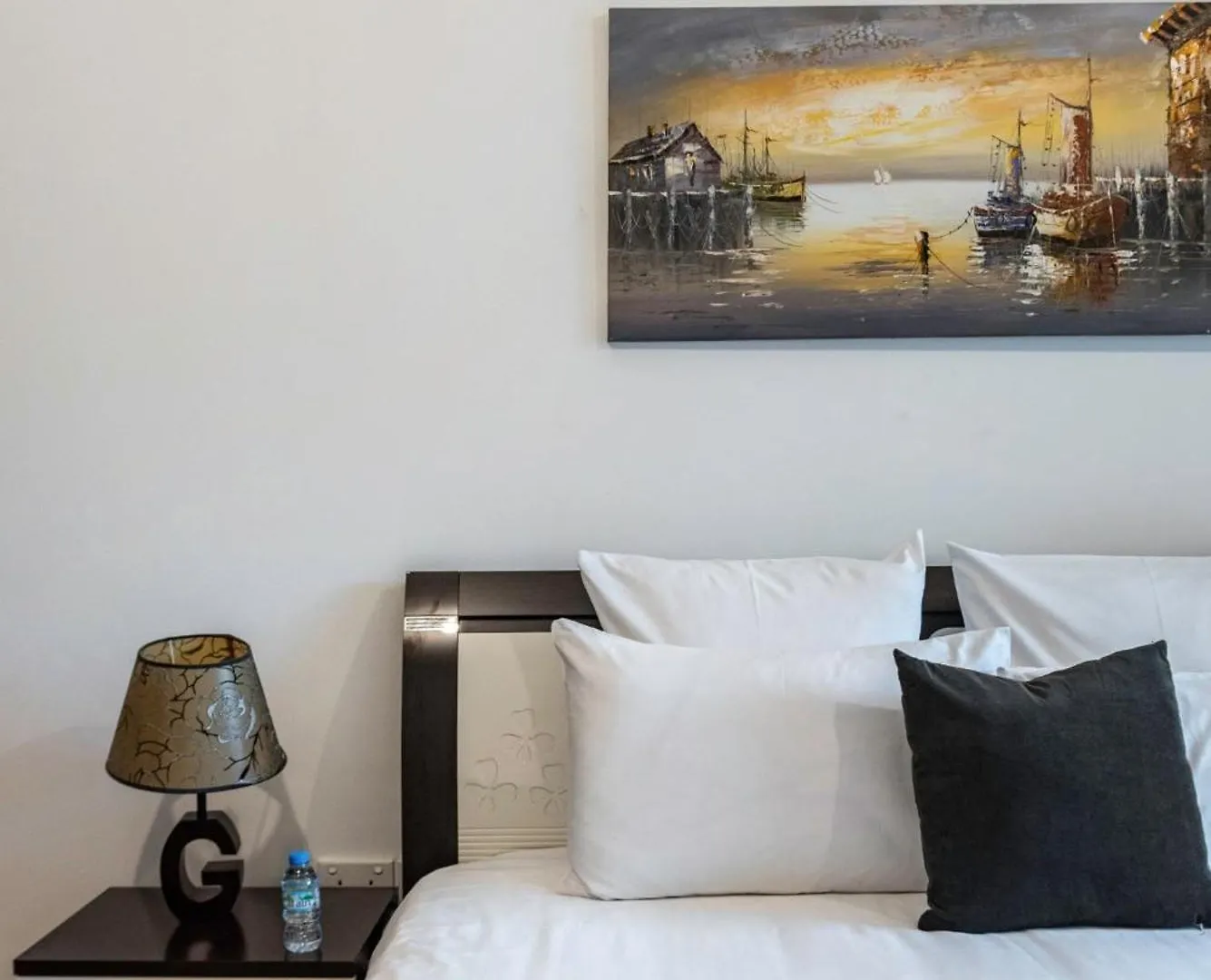 Dreaminn-1Br Burj Views Apt With Balcony & Sofa Bed Dubai Apartment